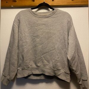 Everlane Women’s Cropped-ish Crew Neck Sweatshirt